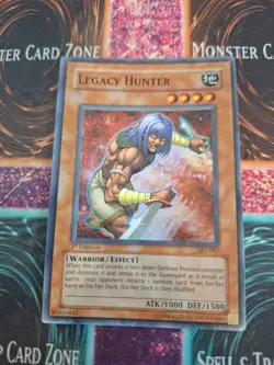 Yugioh Legacy Hunter AST-067 Super Rare 1st Edition Near Mint - Image 1