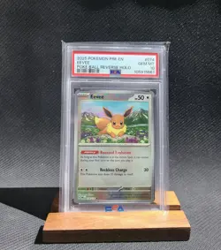 2025 POKEMON PRE EN-PRISMATIC EVOLUTIONS POKE BALL REVERSE HOLO EEVEE PSA 10 - Image 1