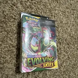 Sealed 3 Pack Evolving Skies Hanger Box Pokemon TCG Sword & Shield booster 820650851551 - Image 2