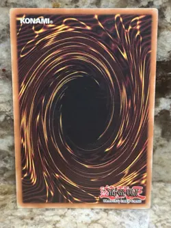 Blue-Eyes White Dragon SKE-001 - Super Rare Unlimited YuGiOh TCG - LP - Image 2