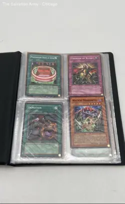 YU-GI-Oh! 1st Edition Book 1996 Lot Of Collection Binder Trading Game Card - Image 2