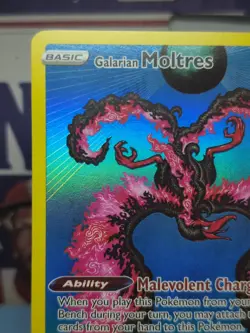 Pokemon TCG Black Star Promo Galarian Moltres SWSH284 NM NP - Image 2