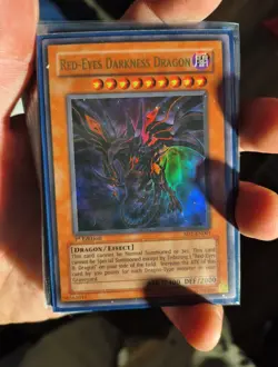 Yugioh Red-Eyes Darkness Dragon SD1-EN001 Ultra Rare MP - Image 1