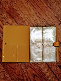 Vintage Pokemon Gotta Catch 'Em All! Bulbasaur Pokemon Card Binder - Image 3