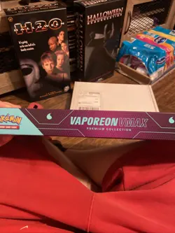 Factory Sealed Pokemon Eeveelution Vaporeon VMAX Premium Collection box 820650101618 - Image 2