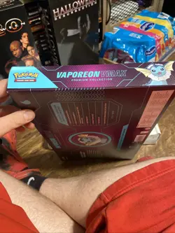Factory Sealed Pokemon Eeveelution Vaporeon VMAX Premium Collection box 820650101618 - Image 3