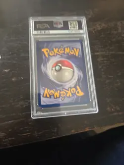 1999 POKEMON JUNGLE #60 PIKACHU PSA 6 - Image 2