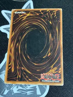 Yugioh Card TCG 2002 Dark Magician Ultra Rare Unlimited Edition Holo LOB-005 LP - Image 5