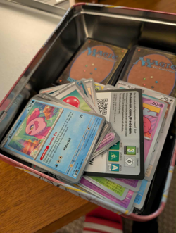 Card lot of 500+, Pokemon Trading Card 25th Anniversary Tin Lunch Box Pikachu - Image 1