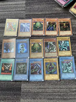 Blue Eyes White Dragon Yugioh Card Mixed Lot 350+ Cards Ungraded Dark magician - Image 1
