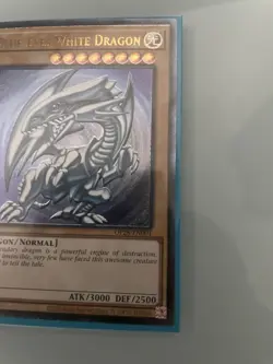 Yu-Gi-Oh OTS Tournament Pack 28 Op28-en001 Blue-Eyes White Dragon Ultimate Rare - Image 1