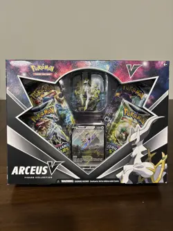 Pokemon TCG: Arceus V Figure Collection - Image 1