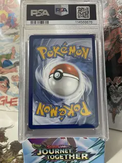 2024 POKEMON SSP EN-SURGING SPARKS ILLUSTRATION RARE #196 LARVESTA PSA 10 - Image 2