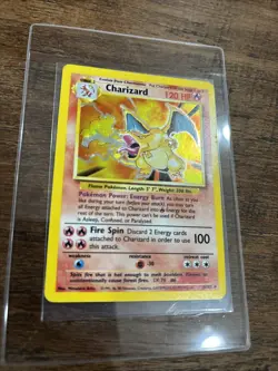 Pokemon TCG Charizard Base Set 4/102 Holo Unlimited Holo Rare - Image 2