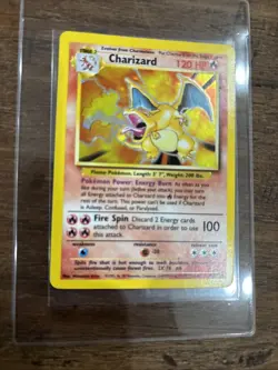Pokemon TCG Charizard Base Set 4/102 Holo Unlimited Holo Rare - Image 3