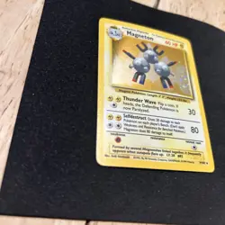 Pokemon TCG Magneton Base Set Holo Rare Card 9/102 - Image 1