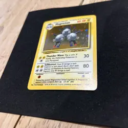 Pokemon TCG Magneton Base Set Holo Rare Card 9/102 - Image 3