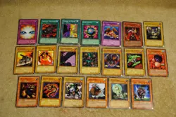 30 Yugioh Cards Lot Konami Yu-Gi-Oh! - Image 1