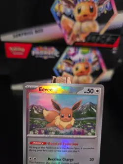 Pokemon Card Eevee (Poke Ball) #74 Prismatic Evolutions Holo English - Image 2