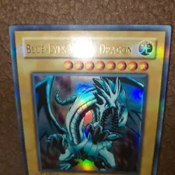 2002 Blue Eyes White Dragon LOB-001 1st ED Ultra Rare Holo YuGiOh Card English - Image 3