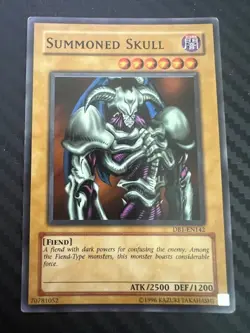 Yugioh Summoned Skull DB1-EN142 Super Rare Unlimited Edition HP - Image 1