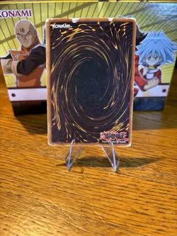 Yu-Gi-Oh! Dark Magician Ultra Rare SDY-006 Unlimited Damaged - Image 2