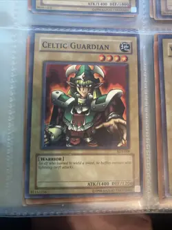 Yu-Gi-Oh! TCG Celtic Guardian Legend of Blue Eyes White Dragon LOB-007 1st... - Image 1