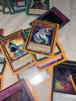 Yugioh Card Lot Legendary Magician - Image 3