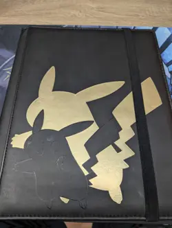 Pokemon Elite Series Pikachu 9-Pocket Zippered PRO-Binder Organizer Storage Used - Image 1