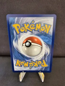 Pokemon TCG Hero's Medal 201/185 Vivid Voltage Gold Secret Rare NM - Image 2