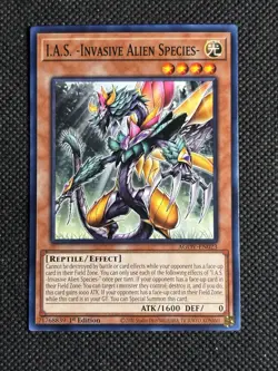 3x YuGiOh! - I.A.S. -Invasive Alien Species AGOV-EN023 Common 1st Edition NM - Image 2