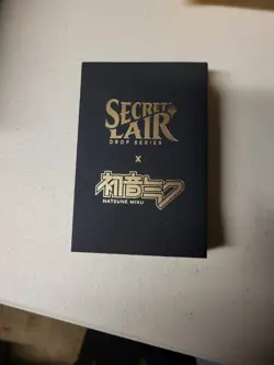 MTG: Secret Lair X Hatsune Miku: Sakura Superstar Rainbow Foil Edition - Image 5