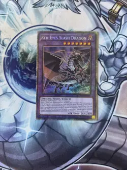 (MP25) Yugioh Red-Eyes Slash Dragon MP25-EN031 Starlight Rare 1st Edition VLP - Image 1