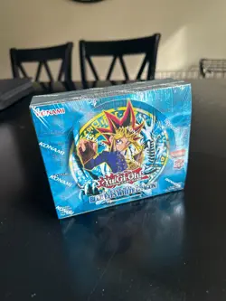 YU-GI-OH! The Legend of Blue-Eyes White Dragon 25th Anniversary Booster Box - Image 1