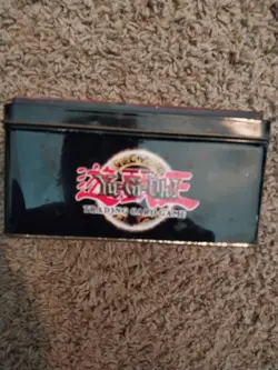 Yu-Gi-Oh Random Card Lot With Tin - Image 3