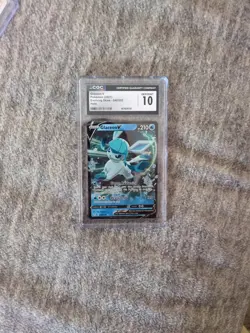 Glaceon V 040/203 CGC 10 Gem Mint Evolving Skies Ultra Rare Pokemon Card - Image 1