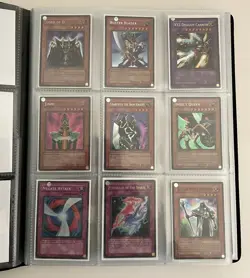 Yugioh Vintage 20 Foil/600 Card Binder Lot Dark Magician Blue-Eyes Red-Eyes 2002 - Image 3