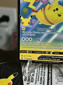 2021 Pokemon Celebrations Flying Pikachu V 006/025 card Pokemon - Image 4