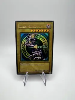 Yugioh - Dark Magician - Ultra Rare - SDY-006 - Starter Deck - Image 1