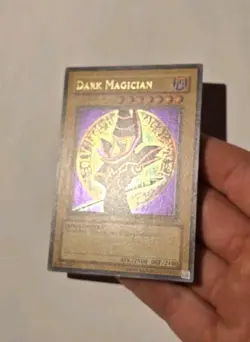 Yugioh Dark Magician Holo LOB-005 Ultra Rare LP - Image 4