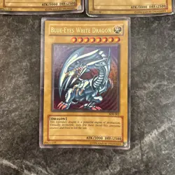 Yu-Gi-Oh! TCG Blue-Eyes White Dragon SDK-001 Ultra Rare Unlimited Edition - Image 2