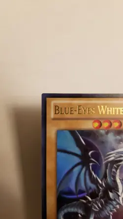Yugioh Blue-Eyes White Dragon JUMP-EN068 Ultra Rare Limited Edition MP - Image 2