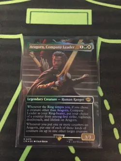 MTG Magic The Gathering Aragorn, Company Leader Foil Borderless LOTR Commander - Image 1
