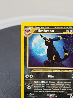Pokemon Umbreon Holographic Trading Card Neo Discovery 91/105 MP WOTC - Image 4