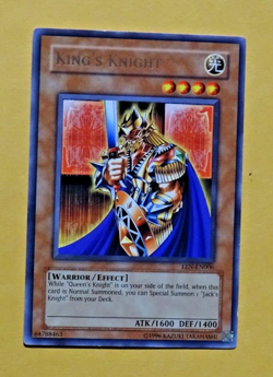 YU-GI-OH • KING’S KNIGHT • ULTIMATE RARE • UNLIMITED • EEN-EN006 Never Played - Image 1