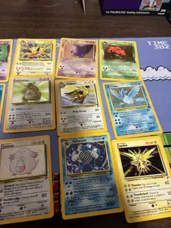 Pokemon Card Lot Base, Fossil, Jungle, Rocket, Base 2, Vintage HP-poor 60 Holos - Image 3