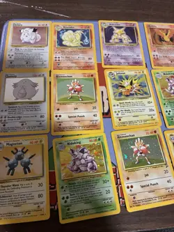 Pokemon Card Lot Base, Fossil, Jungle, Rocket, Base 2, Vintage HP-poor 60 Holos - Image 4