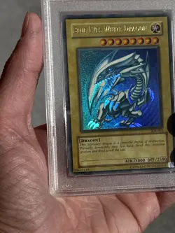 Blue-Eyes White Dragon SDK-001 Starter Kaiba Edition PSA 9 RAISED NAME SHIFT - Image 4