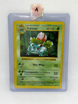 Ivysaur Base Set 30/102 Shadowless Pokemon Trading Card - Image 2