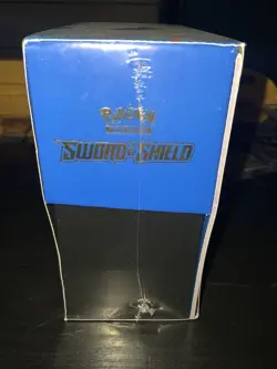 Pokemon Sword and Shield base Zamazenta Elite Trainer Box (ETB) SEALED - Image 2